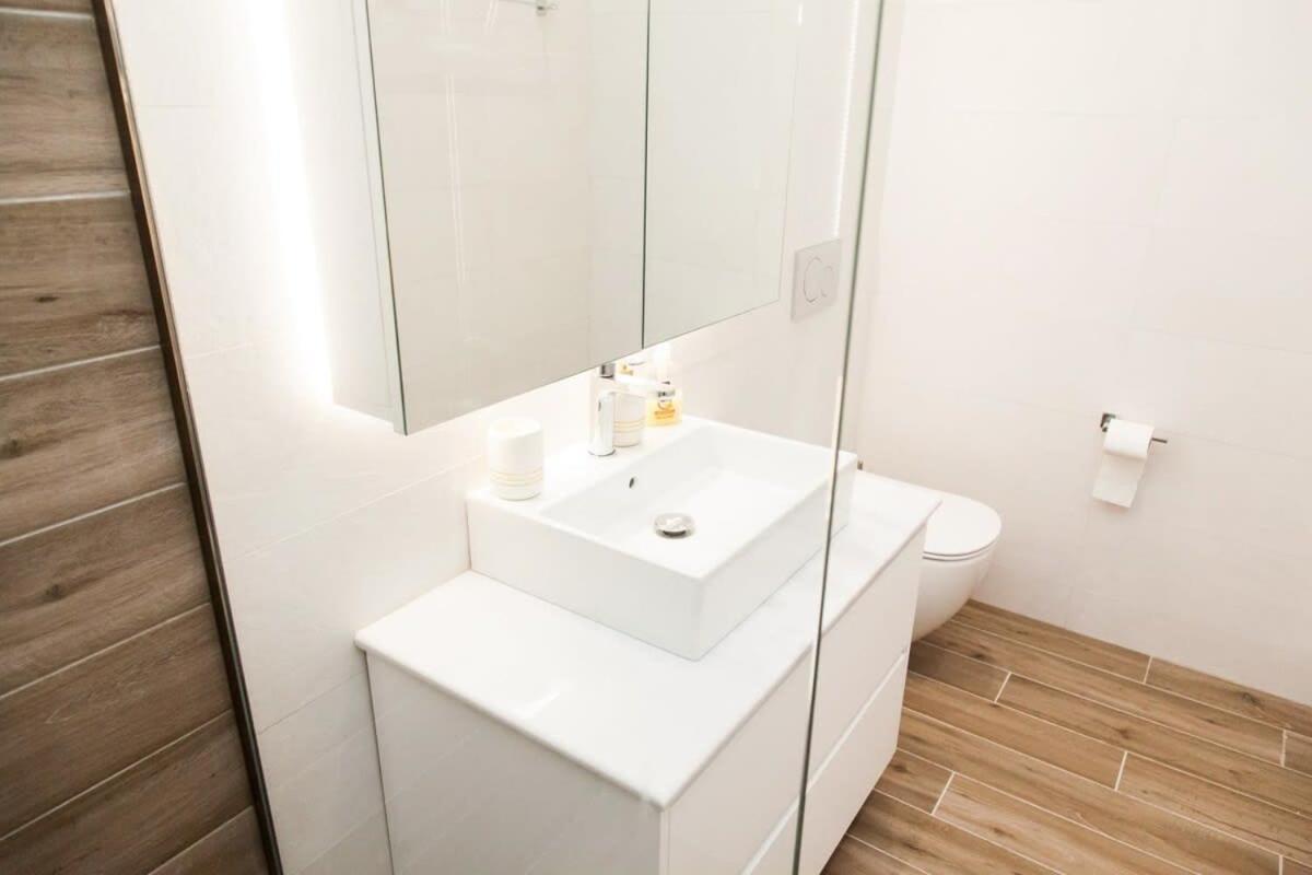 Comfortable 2 Bd Apt Near Sintagma Square Atenas Exterior foto