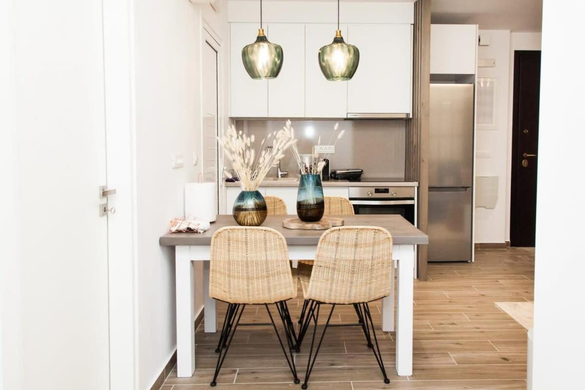 Comfortable 2 Bd Apt Near Sintagma Square Atenas Exterior foto